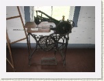 Sewing Machine - Sherbrooke Village * 2592 x 1944 * (1.12MB)